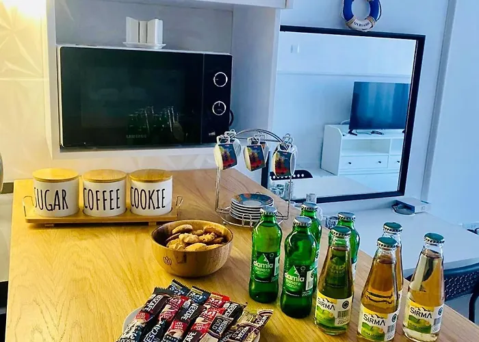 Caesar Marcellus 51 *